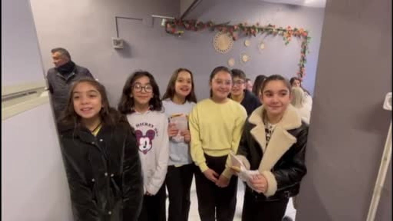 Kırşehir Vali Yardımcısı Alper Balcı'dan Öğrencilere Jest