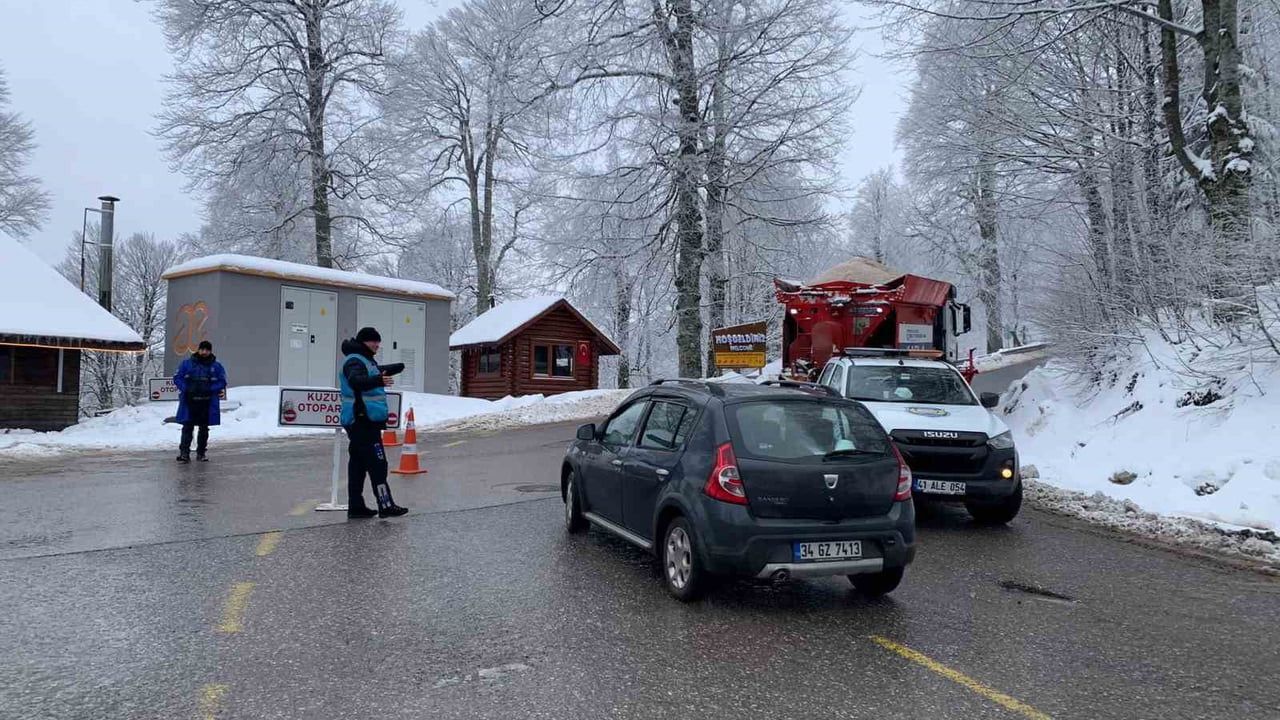 Kocaeli Belediyesi Kış Koşullarında Güvenliği Sağlıyor