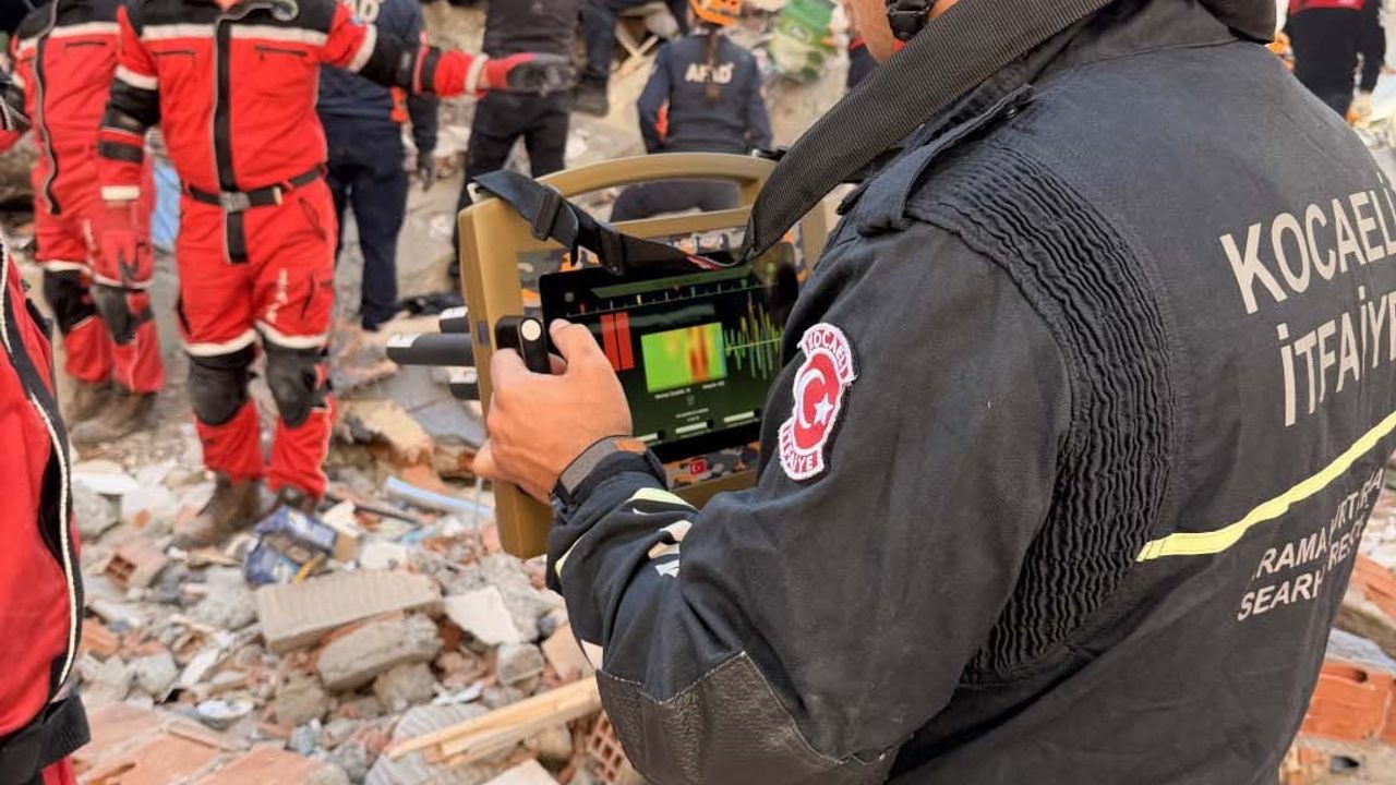 Kocaeli İtfaiyesi 2025'te 13 Bin 562 Vakaya Müdahale Etti