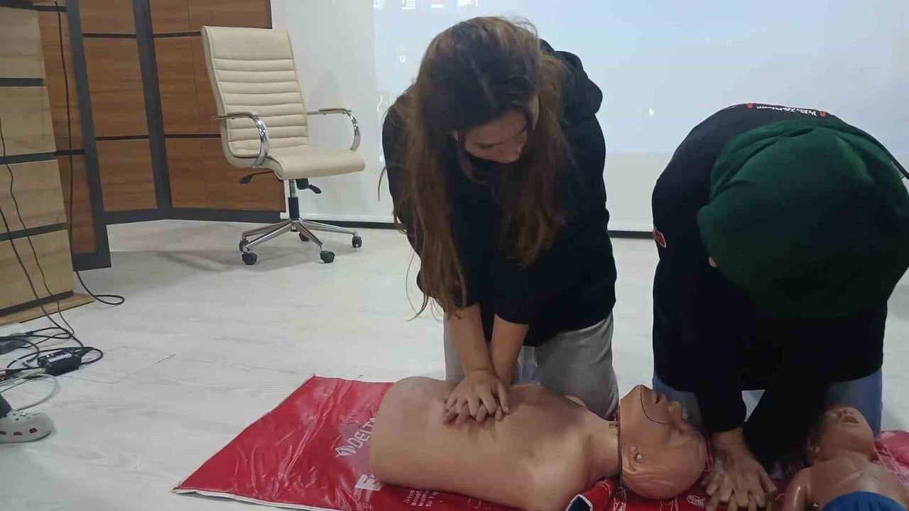 Koçarlı KYK Yurdu’nda İlk Yardım Eğitimi Düzenlendi