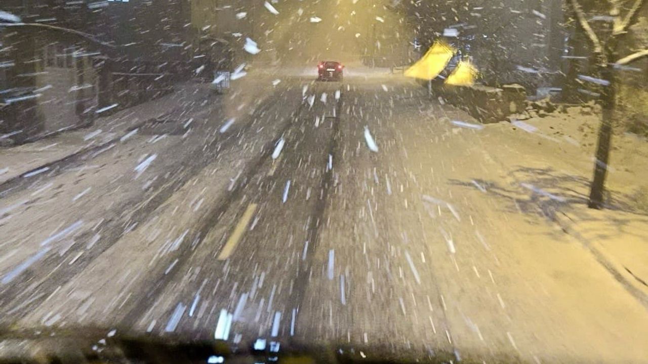 Kocasinan'da Karla Mücadele Devam Ediyor