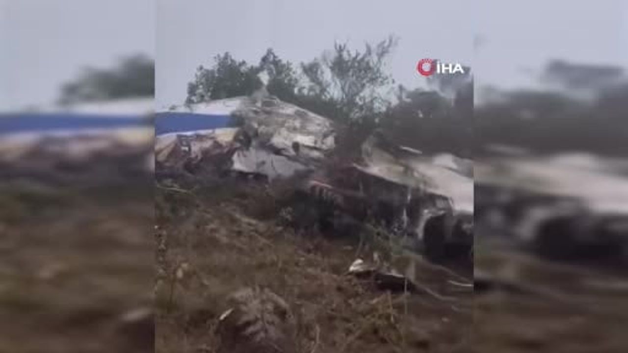 Kolombiya'da Kaybolan Uçağın Enkazı Bulundu: 15 Kişi Hayatını Kaybetti