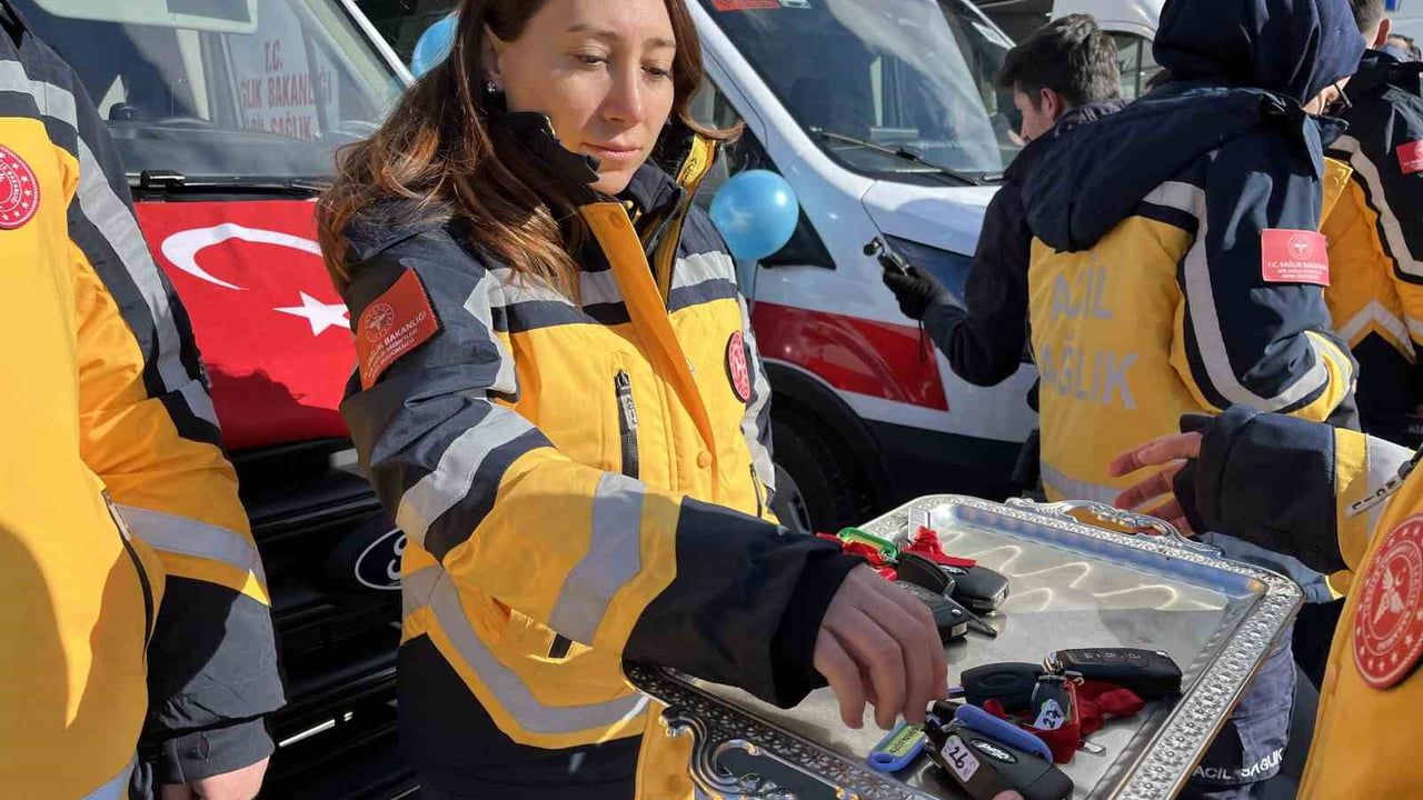 Konya 112 Acil Servis Filosu 13 Yeni Ambulansla Güçlendi