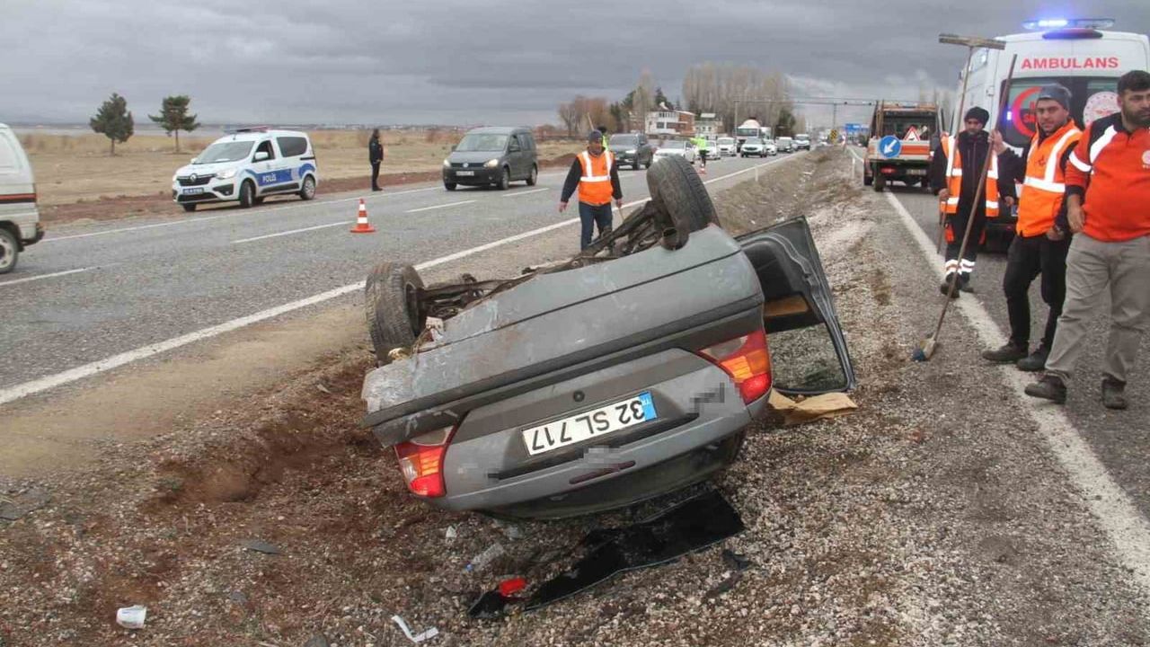 Konya'da Otomobil Devrildi: 6 Yaralı