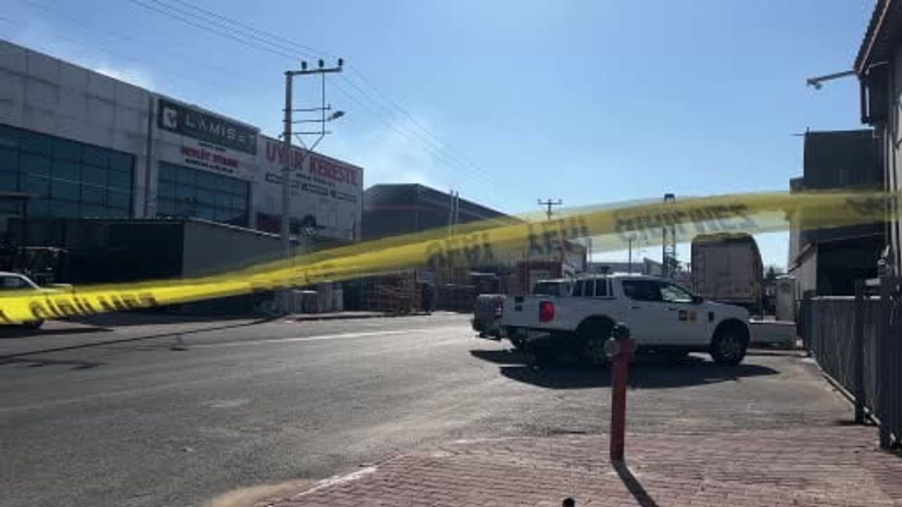 Konya'da Yalıtım Malzemeleri Deposunda Yangın Paniği