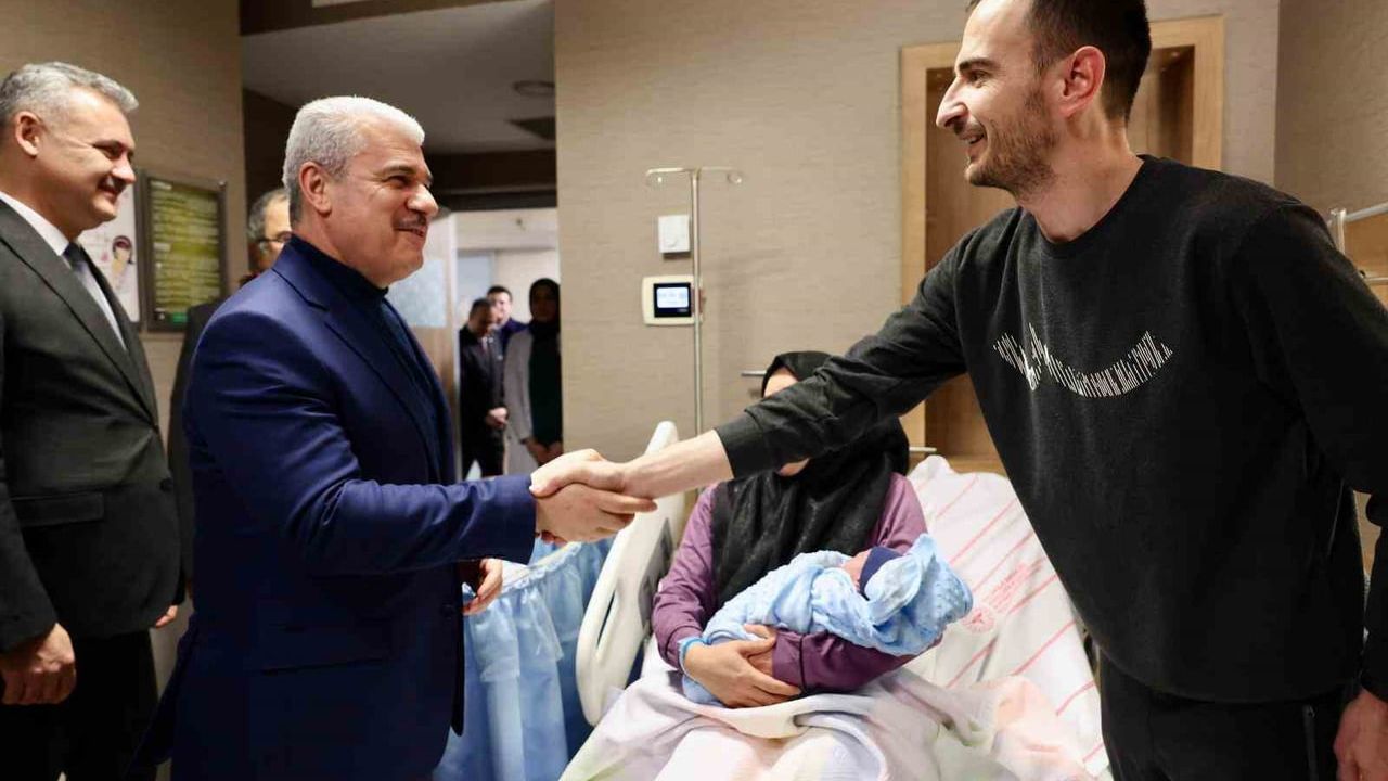 Konya'nın 2026 İlk Bebeği Alparslan Dünyaya Geldi