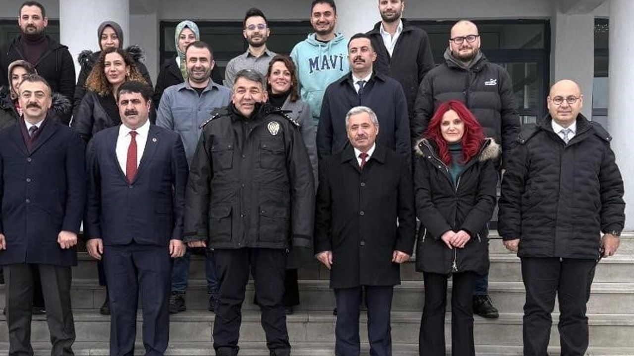 Köprüköy'de Huzur Toplantısı: Emniyet Müdürü ve Belediye Başkanı Bir Araya Geldi