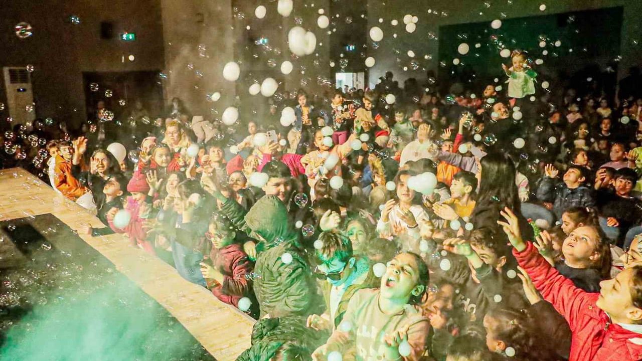 Körfez'de Çocukların Eğlencesi: Bubble Show