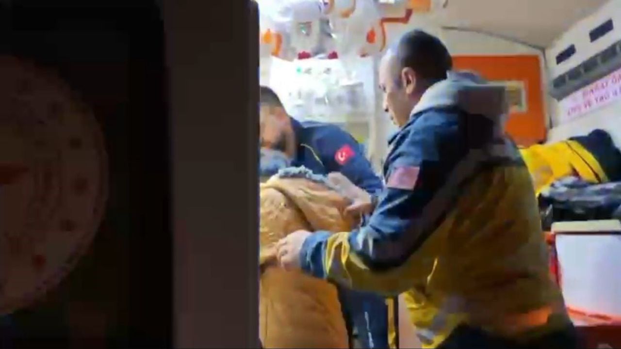 Küçük Çocuk İş Makinası ile Kurtarıldı