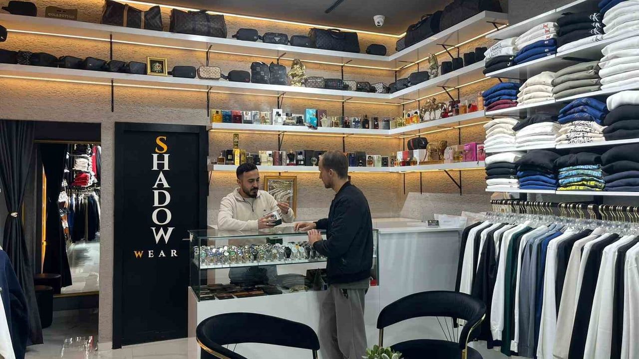 Küçük Kızın Babasına Hediye Alması Türkiye'yi Güldürdü