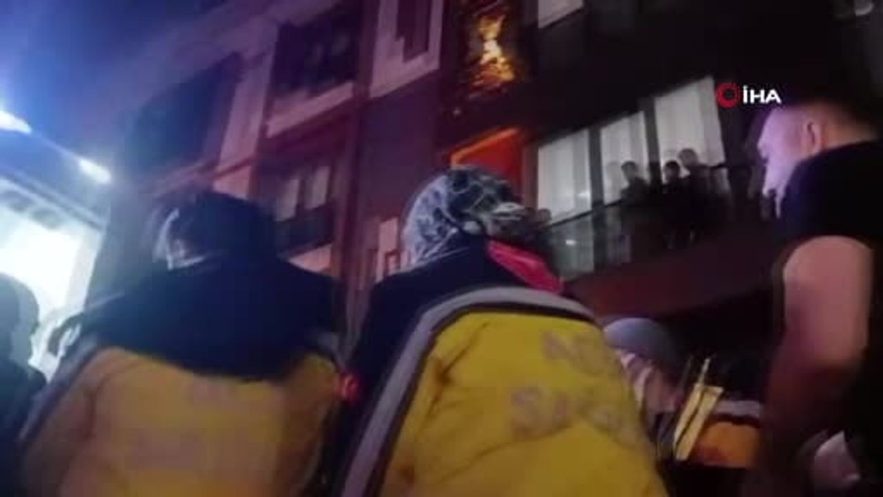 Küçükçekmece'de Çatıdan Düşme Olayı: Bir Kişi Hayatını Kaybetti