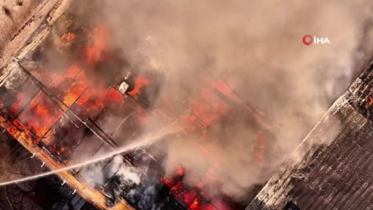 Küçükçekmece'deki Yangın Alarmı