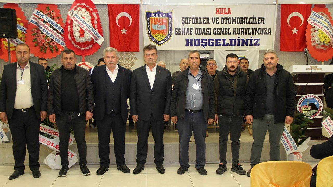 Kula Şoförler Odası'nda Başkanlığa Yeniden Oktay Kırlı Seçildi