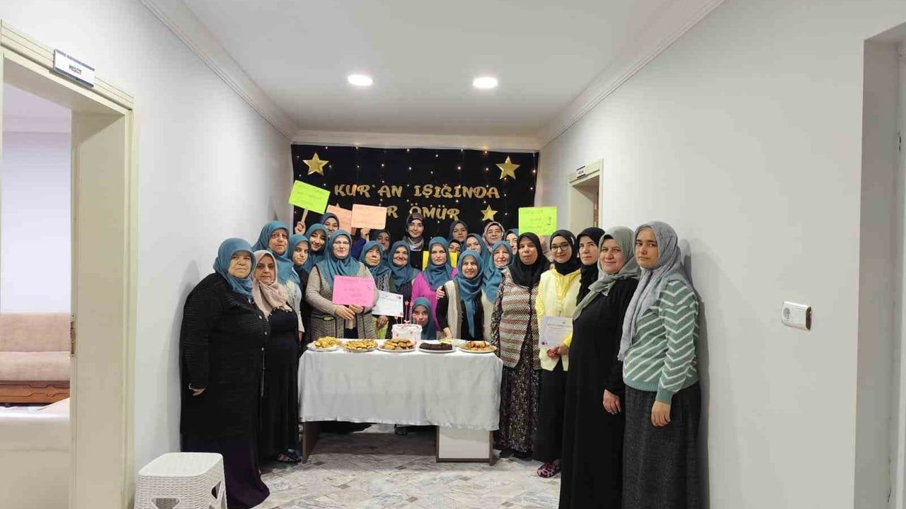 Kur’an Okuma Programı Kadınlara Özel Düzenlendi
