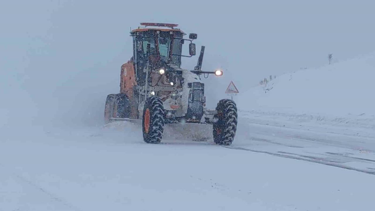 Kurubaş Geçidi Ulaşımına Yeniden Açıldı