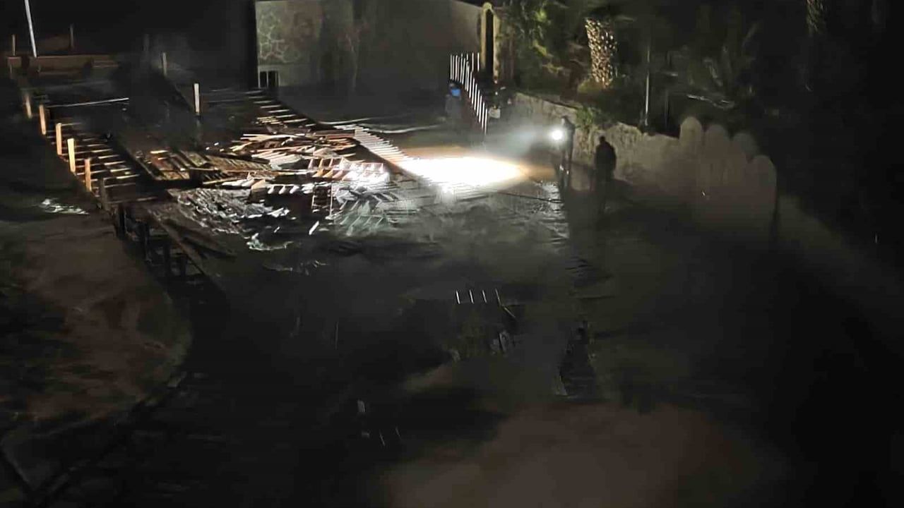 Kuşadası'nda Fırtına Faciası: 1 İşçi Hayatını Kaybetti, 2 Yaralı