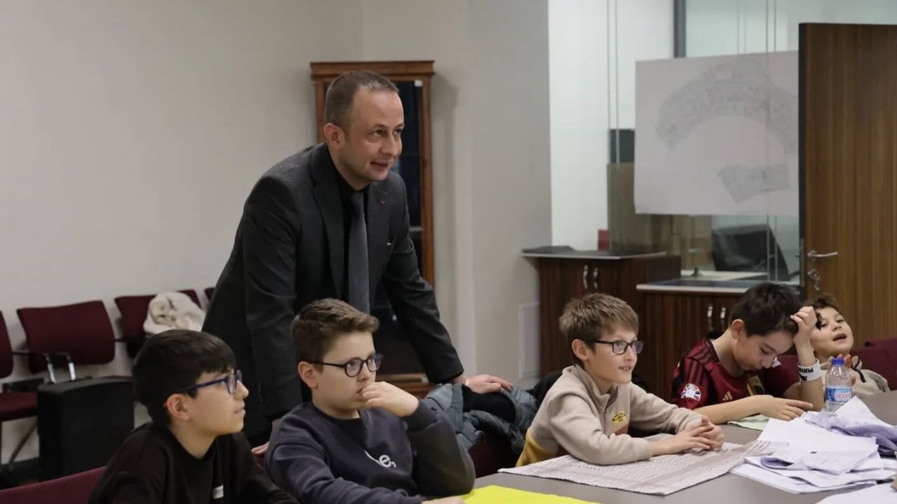 Kütahya'da Çocuklar için Atık Kâğıt Workshop'u