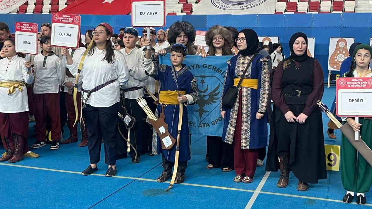 Kütahya'da Geleneksel Okçuluk Şampiyonası Coşkusu