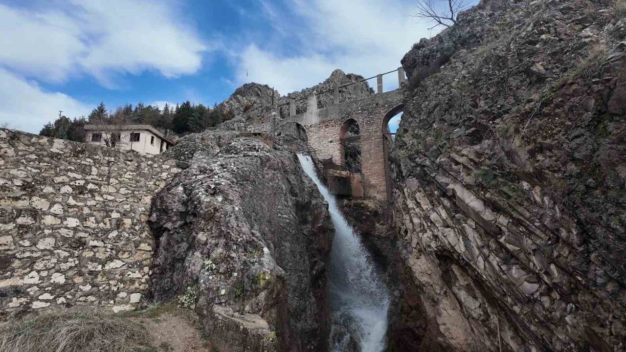 Kütahya'da Kayıp Kız Çocuğu Cansız Bedeni Bulundu