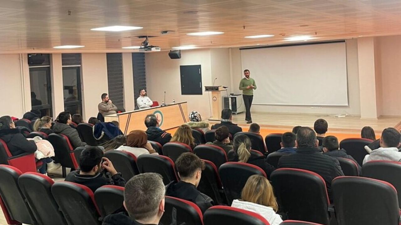 Kütahya'da Sporda Medikal Destek Semineri Gerçekleştirildi