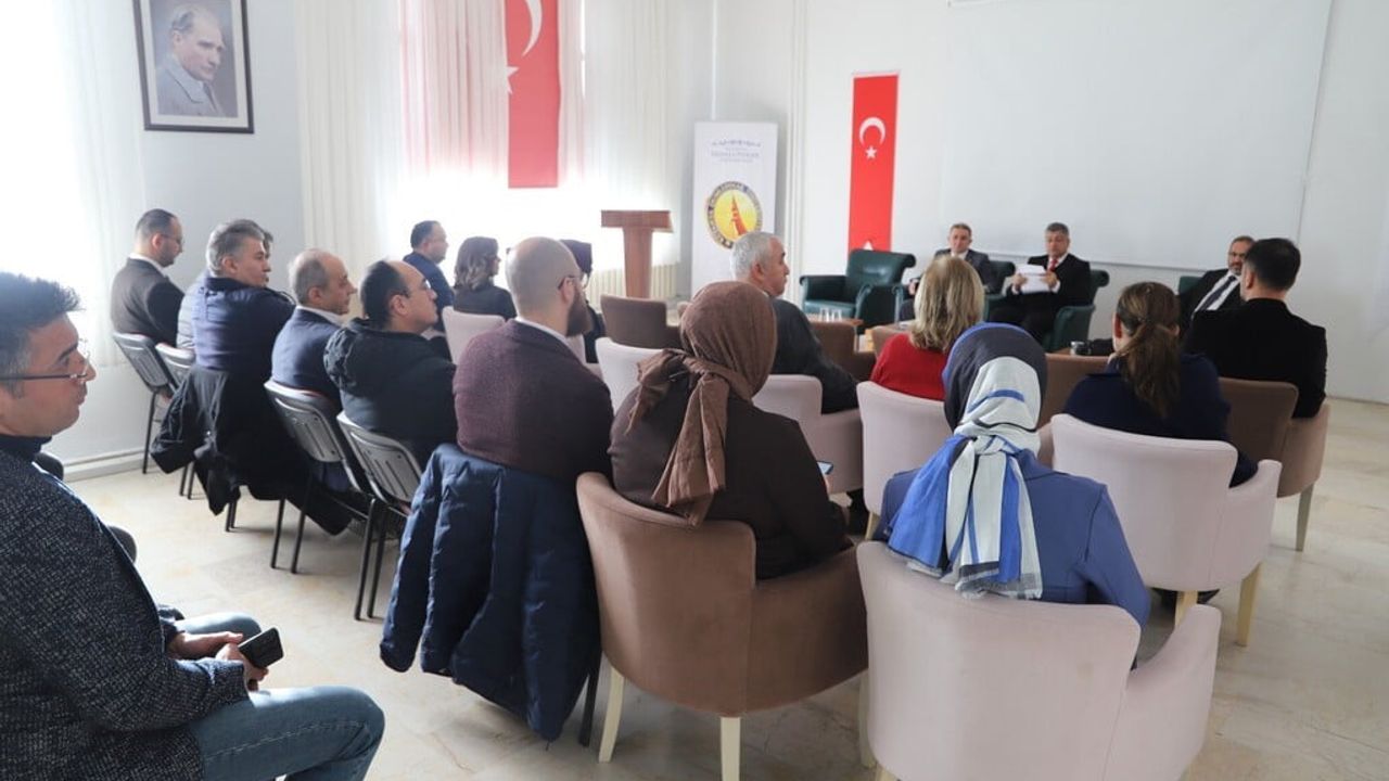 Kütahya Dumlupınar Üniversitesi'nde Araştırma Merkezleri Toplantısı Gerçekleşti