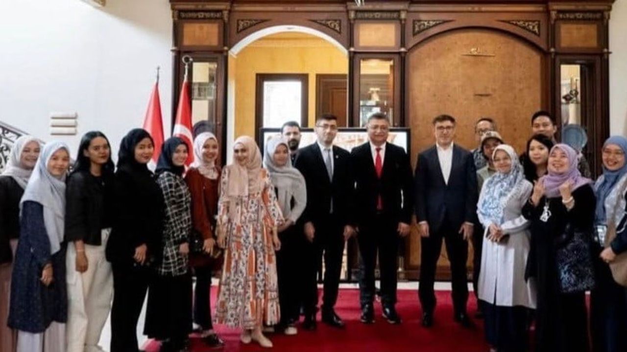 Kütahya Dumlupınar Üniversitesi'nin Endonezya Temasları