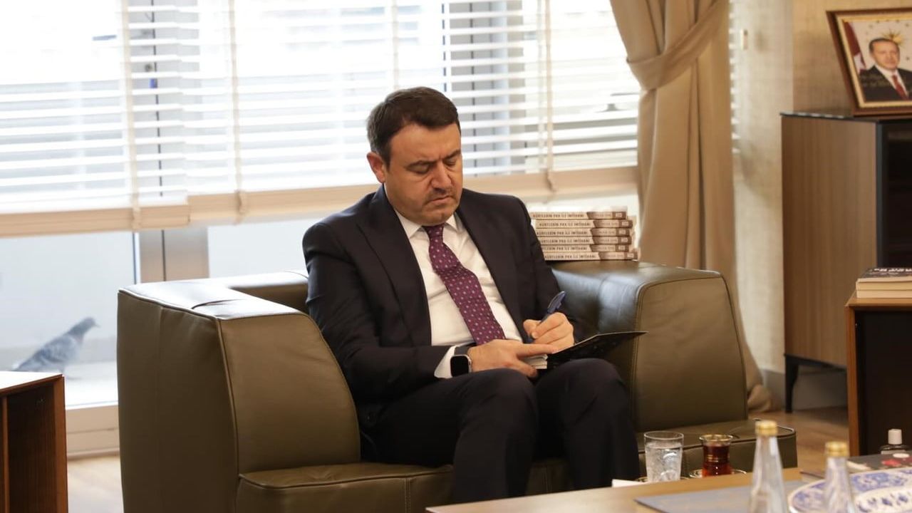 Kütahya Valisi Musa Işın'ın Öğrencilerle Podcast Buluşması