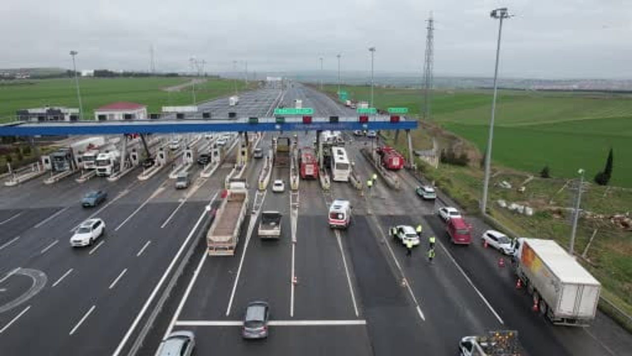 Kuzey Marmara Otoyolu'nda Feci Kaza: Otobüs Sıkışmalara Neden Oldu