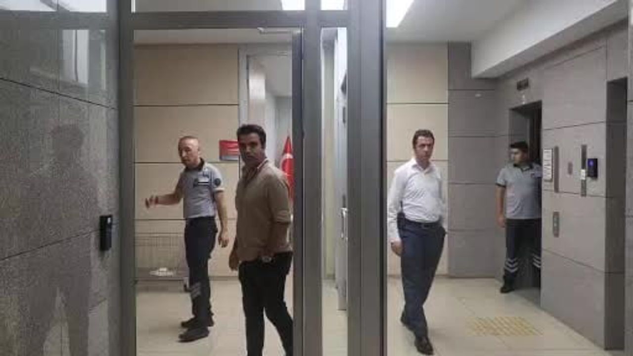 Mabel Matiz'in Mahkeme Süreci: 'Perperişan' Üzerine Tartışma