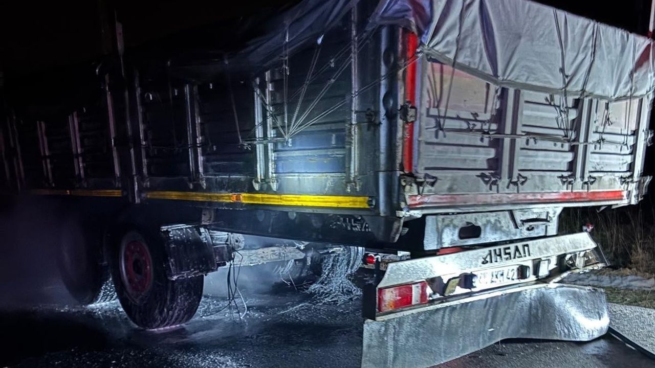 Malatya'da Amonyum Nitrat Yüklü Tırda Yangın