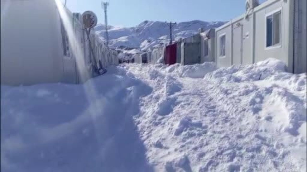 Malatya'da Kar Yağışı ve Soğuk Hava Etkilerini Gösteriyor