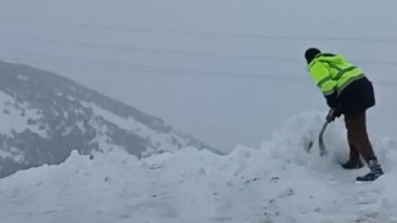 Malatya'da Karla Mücadele: 2 Bin Rakımda Gece Yarısı Çabası