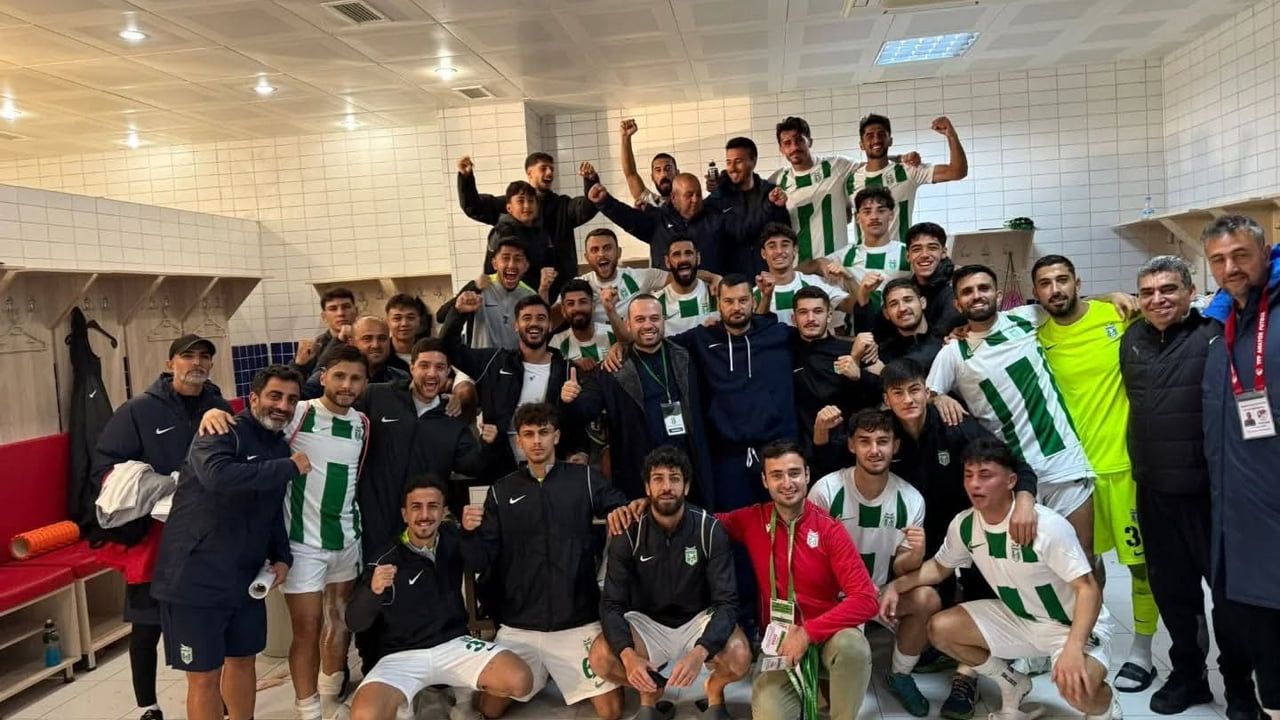 Manavgat Belediye Spor Zirvede: İlk Yarının Şampiyonu