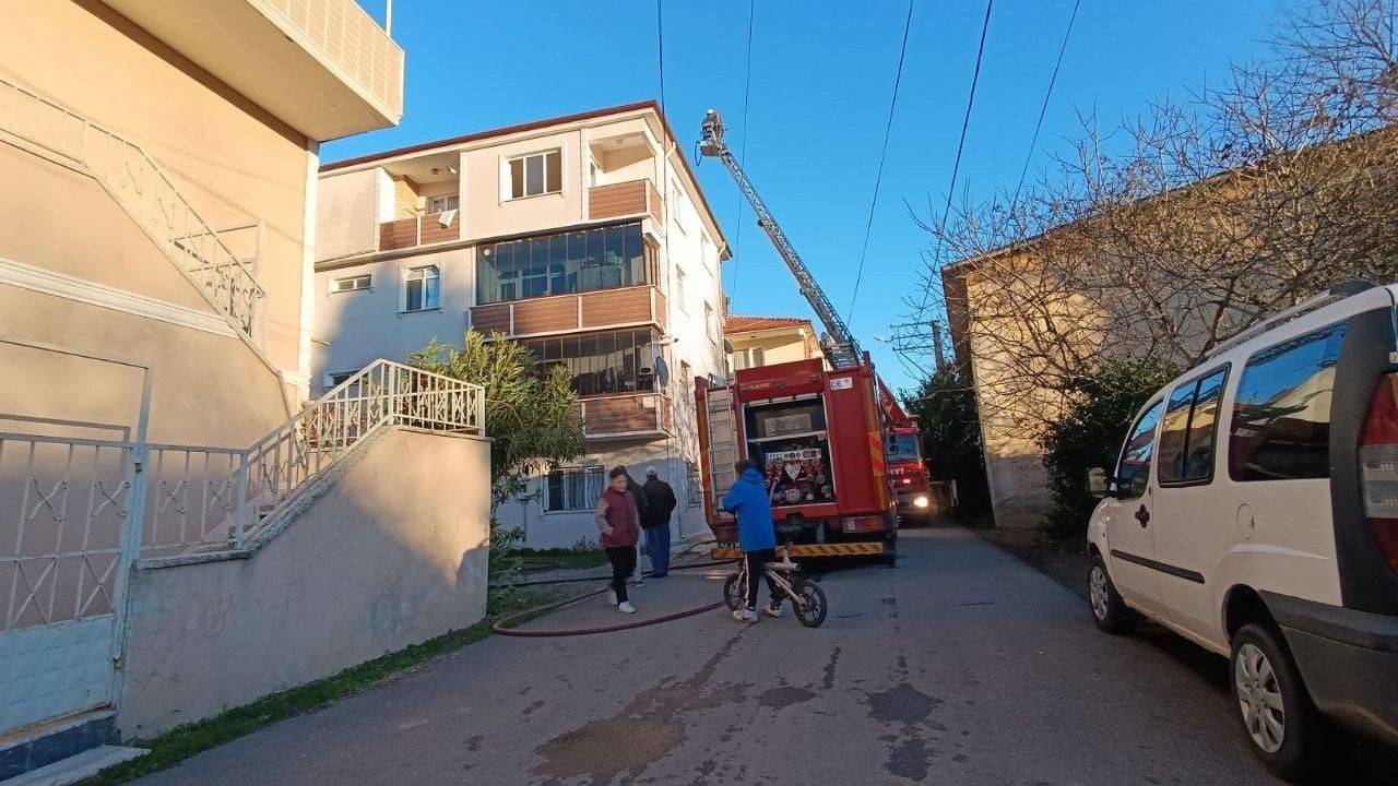 Mangal Yangını Çatıya Sıçradı