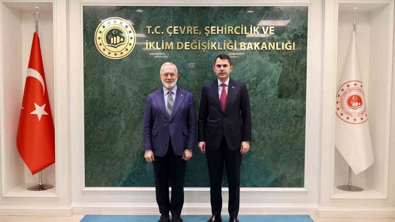 Manisa'da Kamu Binalarına Güneş Enerji Sistemleri Kurulacak