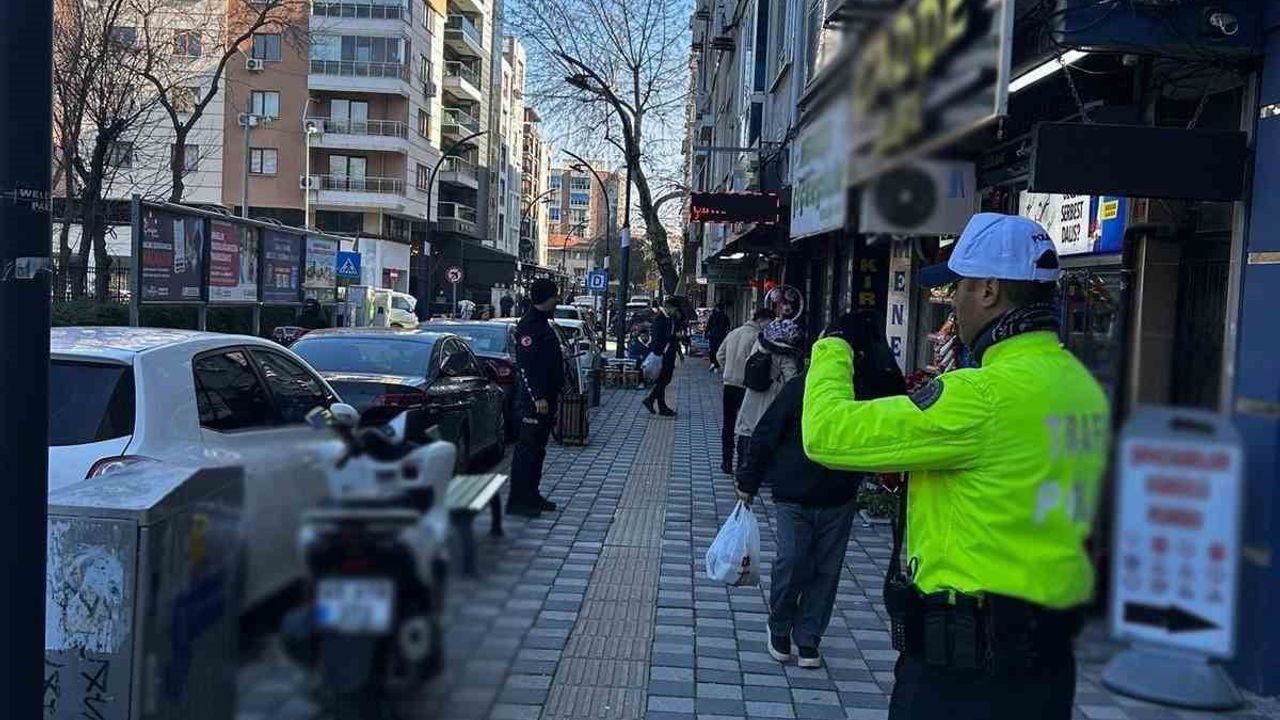 Manisa'da Motosiklet Denetimleri: Kaldırımlara Ceza Yağdı