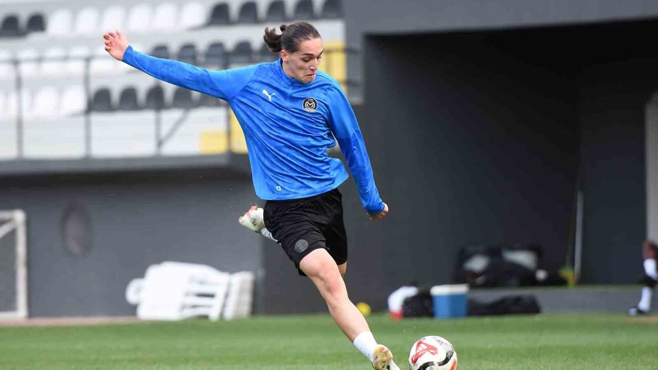 Manisa FK, Yenileme Antrenmanıyla Günü Tamamladı