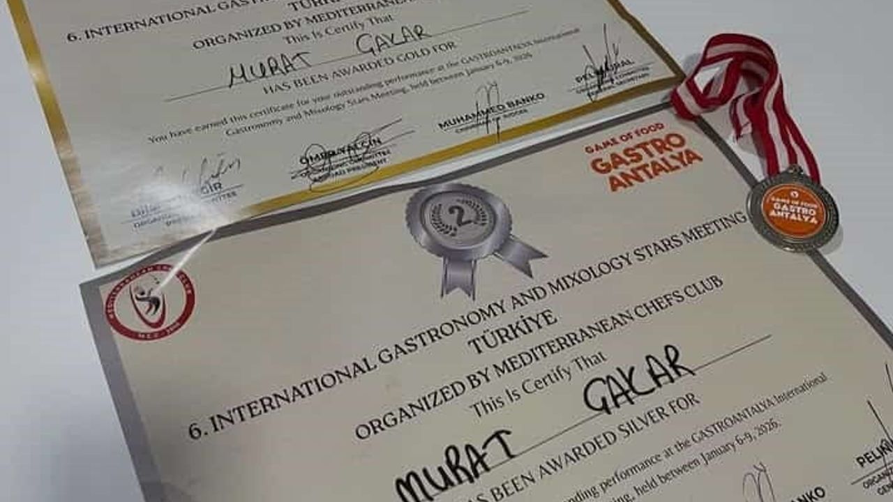 Manisalı Şef Murat Çakar Antalya'dan Madalyalarla Döndü