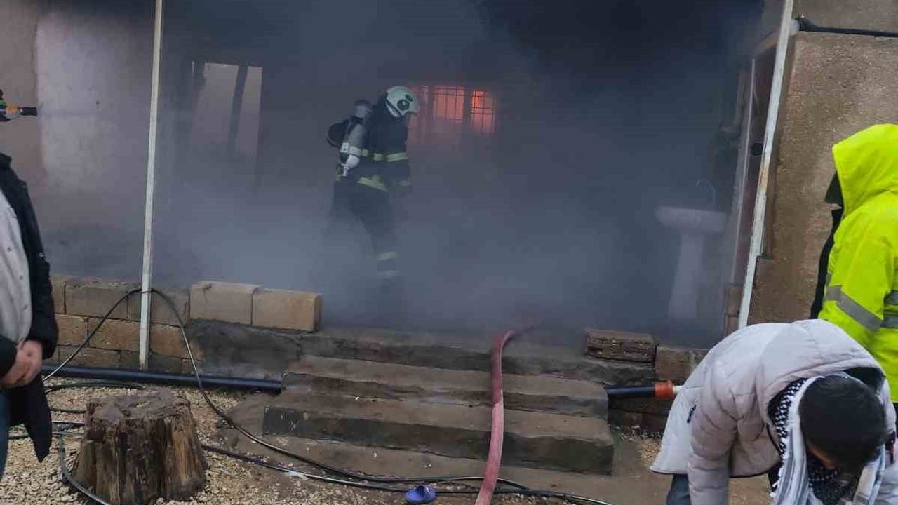 Mardin'de Müstakil Evde Yangın Kontrol Altına Alındı
