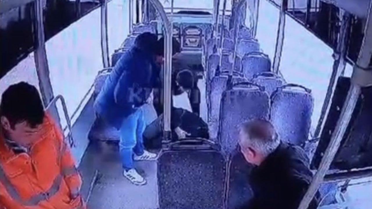 Mardin'de Otobüste Fenalaşan Adam Hayatını Kaybetti