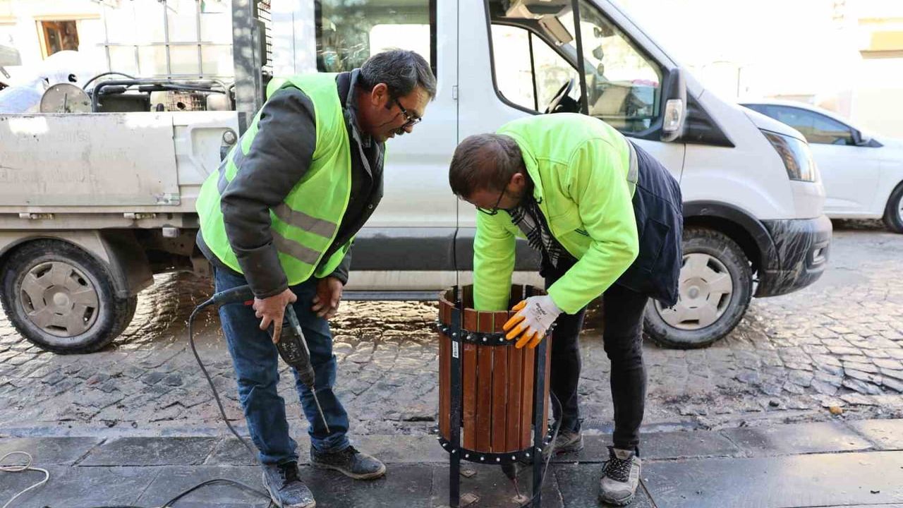 Mardin'de Tarihi 1. Cadde Temizleniyor
