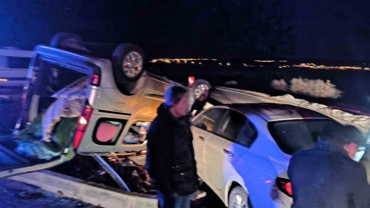 Mardin'de Trafik Kazası: 5 Yaralı