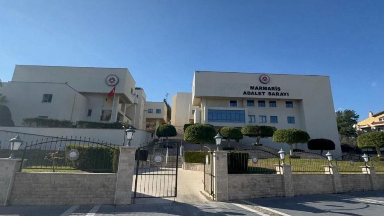 Marmaris'te Alkollü Sürücü Motosiklete Çarptı: İki Yaralı