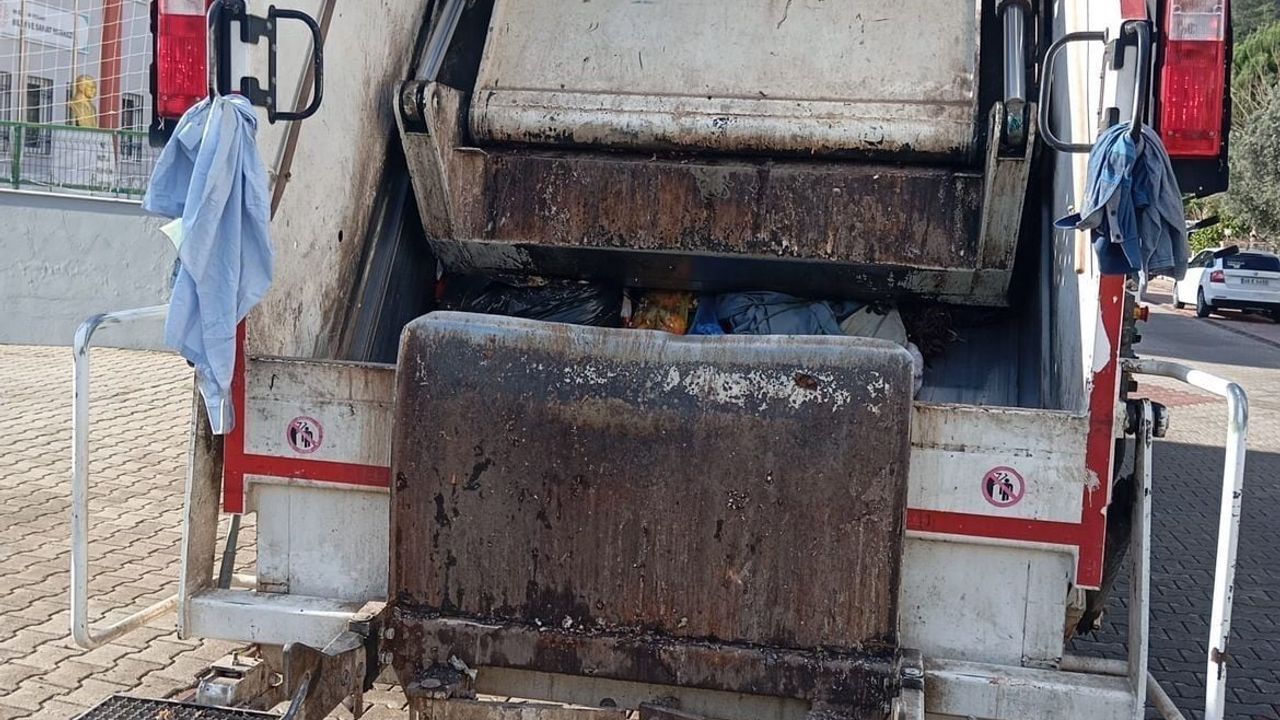 Marmaris'te Çöp Kamyonu Kazası: Sürücü Tutuklandı