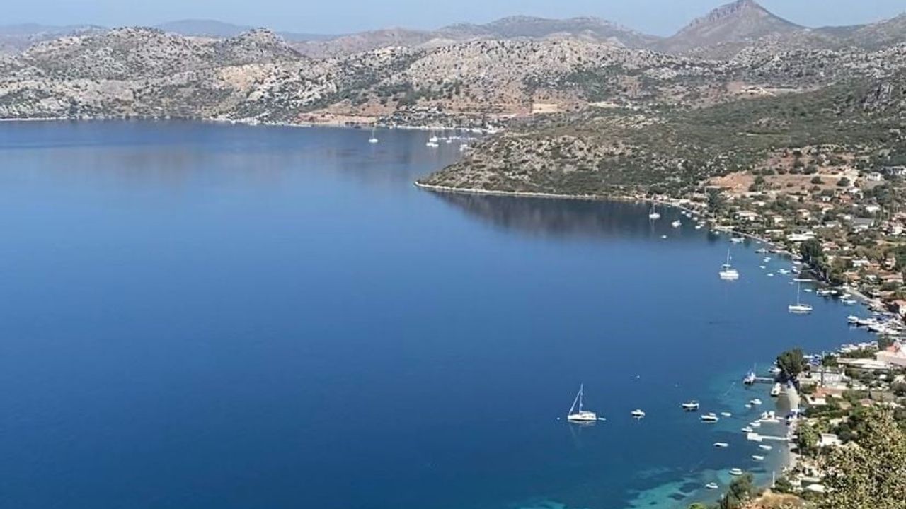 Marmaris'te Ekoturizm İçin Yürüyüş Yolu Temizliği Yapılıyor