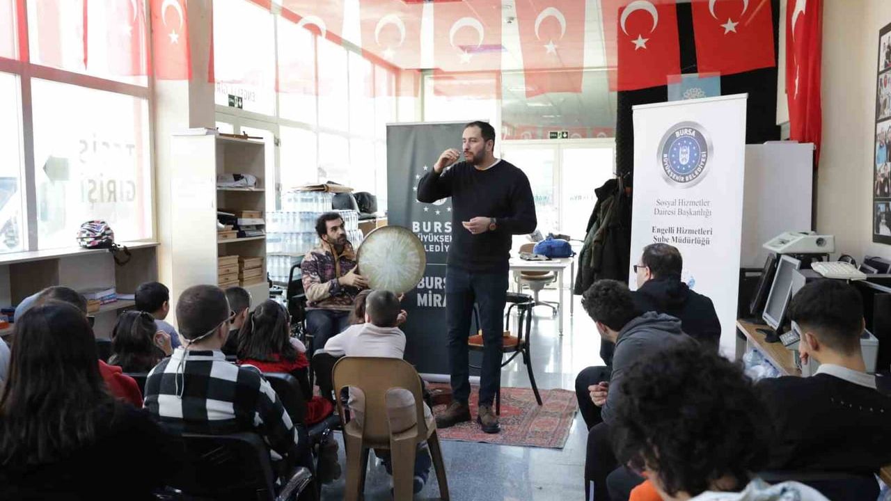 Masallarla Engelsiz Mutluluk: Bursa'da Görme Engelliler İçin Özel Etkinlik