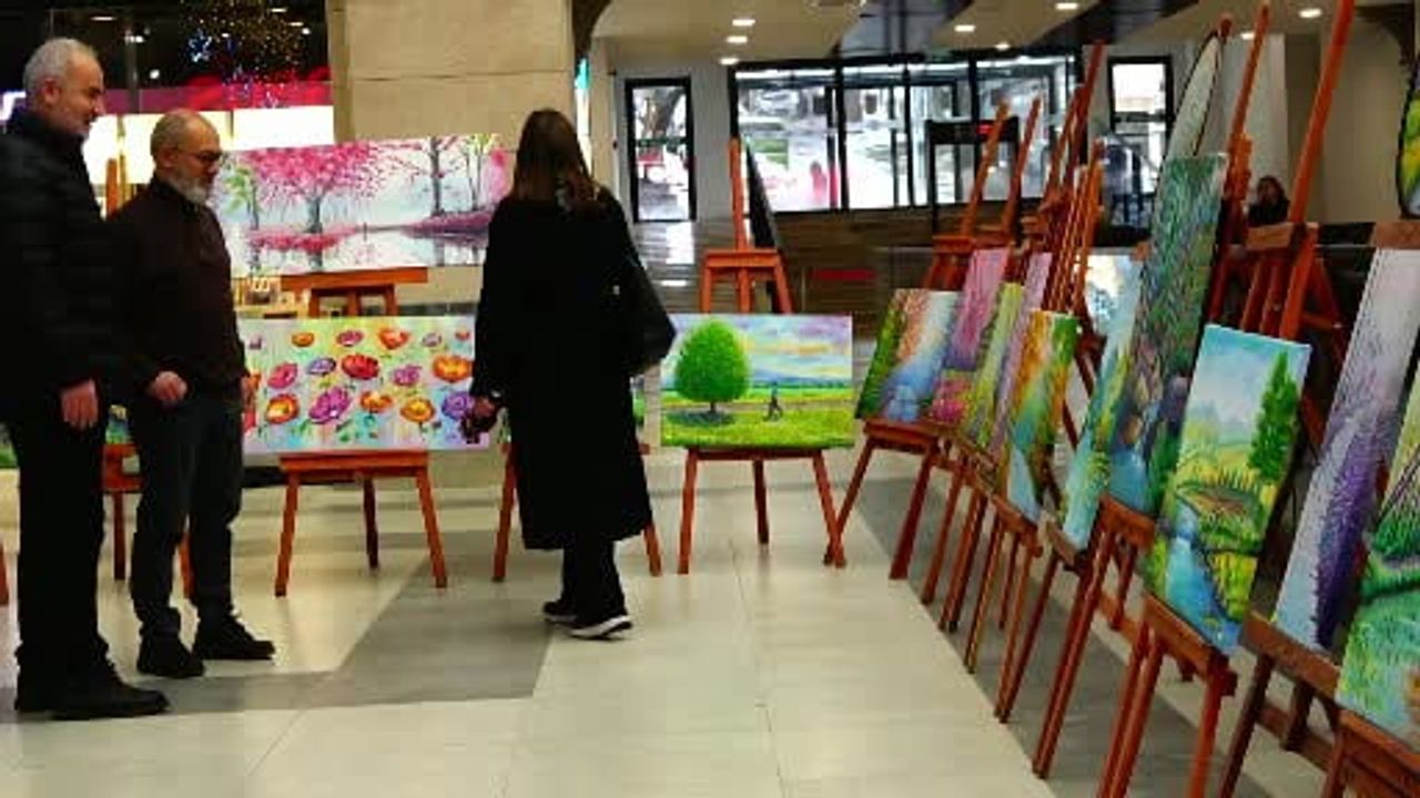 Mehmet Yıldız'ın 'Sonbaharın Renkleri II' Sergisi Sanatseverlerle Buluştu