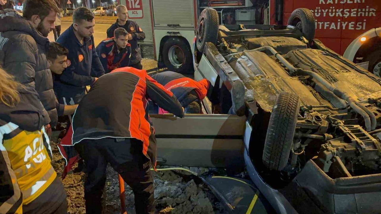 Melikgazi'de Takla Atan Araçta Kahraman Dostluk