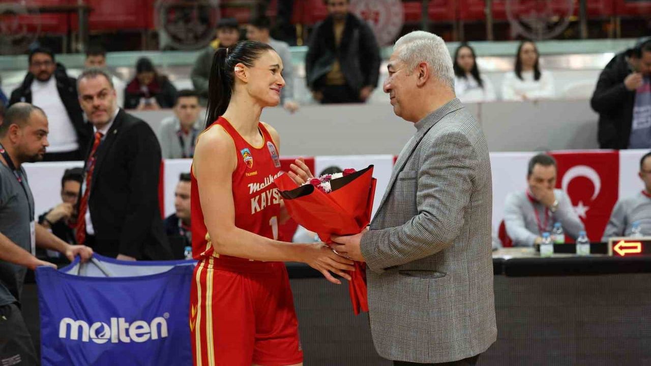 Melikgazi Kayseri Basketbol Alice Kunek ile Yollarını Ayırdı