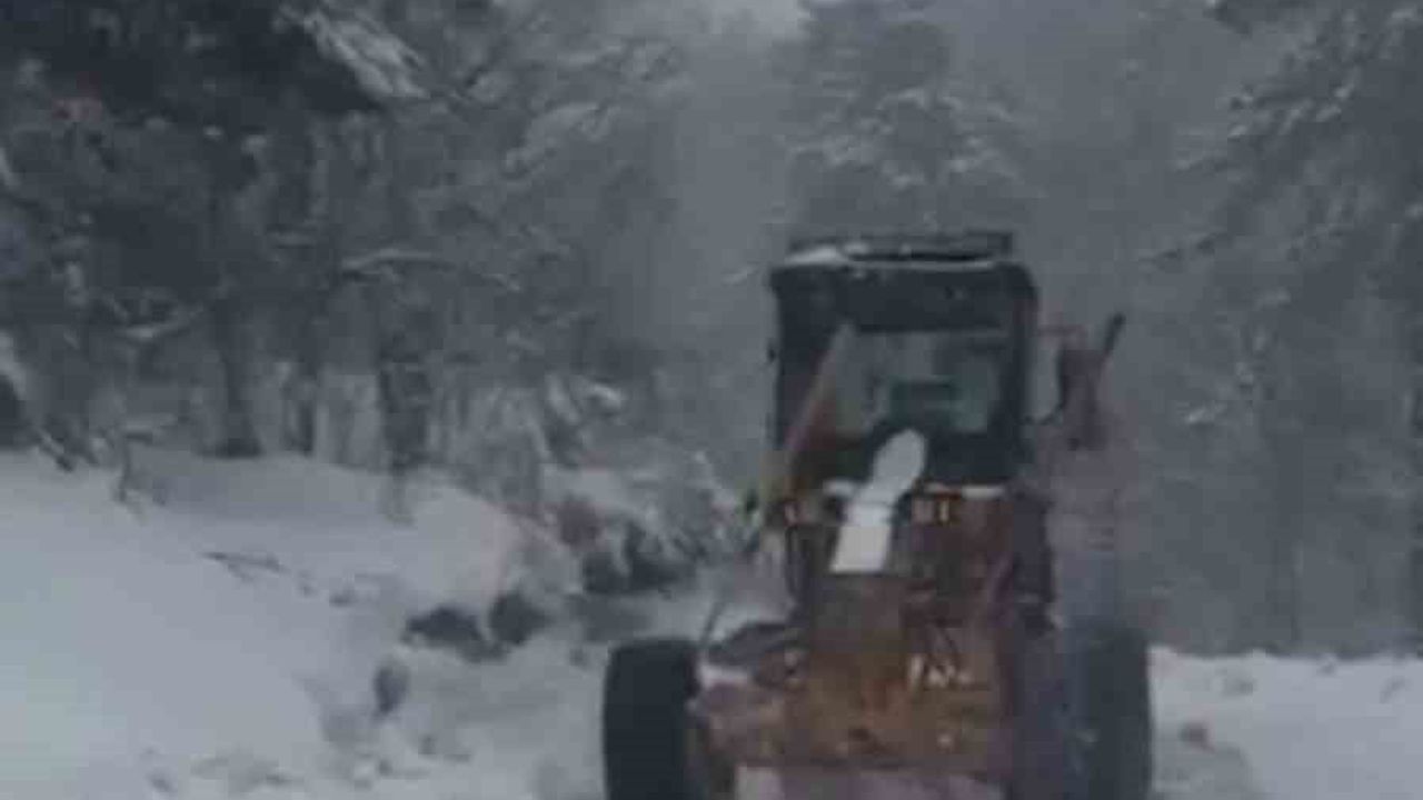 Mengen'de Kar Küreme Çalışmaları Başladı